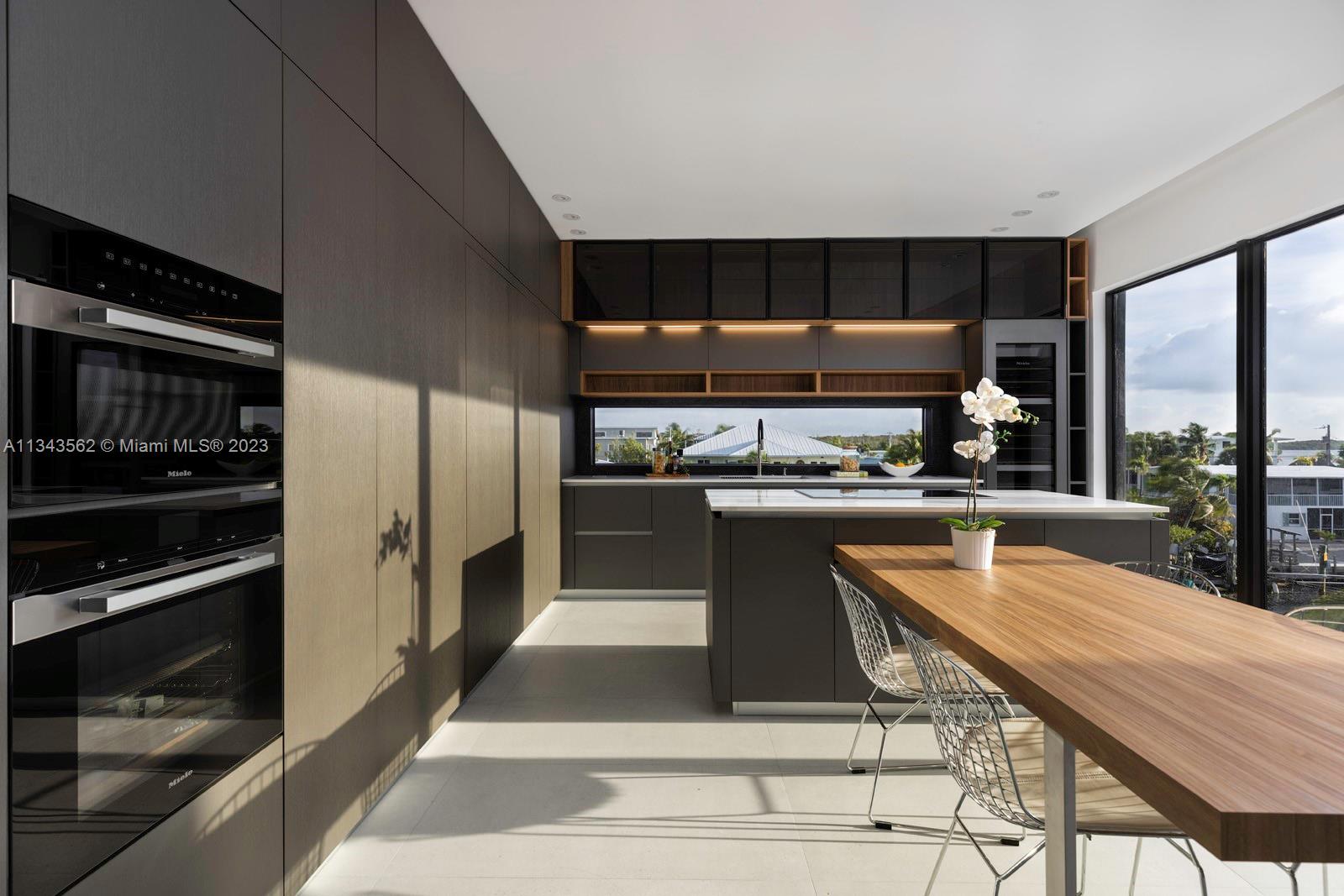 64 Andros Road Key Largo, FL 33037 - Photo 3 of 28