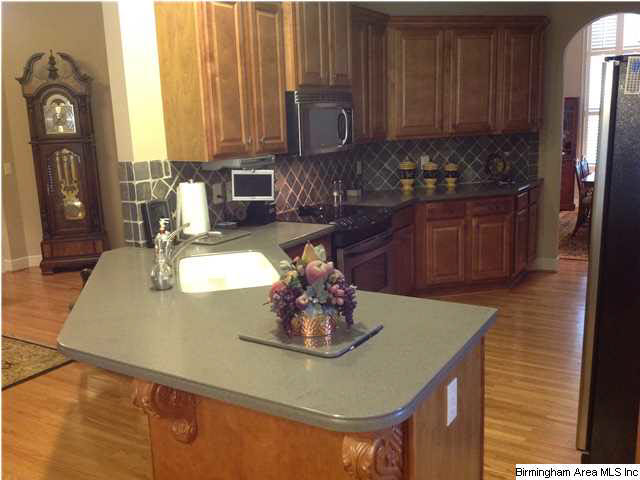 1076 Stoneykirk Road Pelham, AL 35124 - Photo 4 of 24