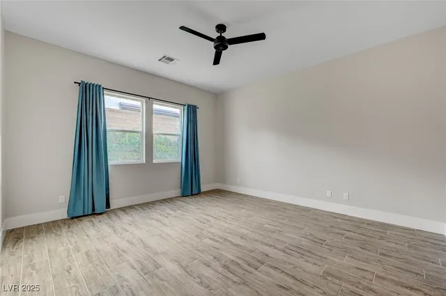 $3,820 | 3395 Stone View Avenue, Henderson, NV 89044