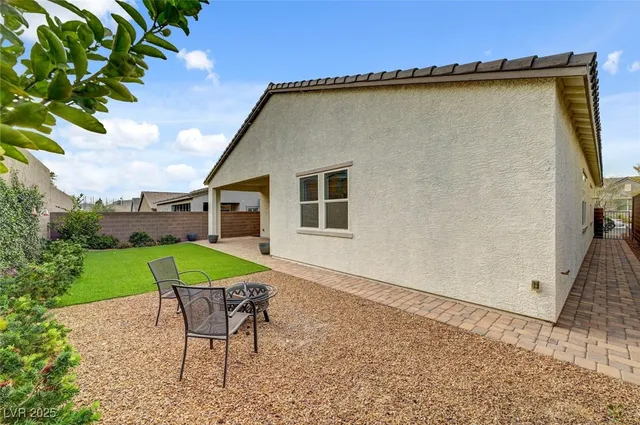 $3,820 | 3395 Stone View Avenue, Henderson, NV 89044