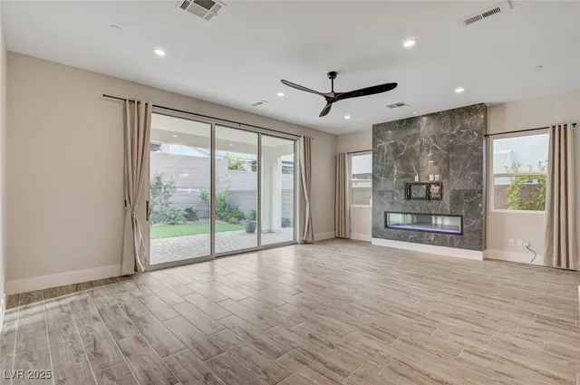 $3,820 | 3395 Stone View Avenue, Henderson, NV 89044