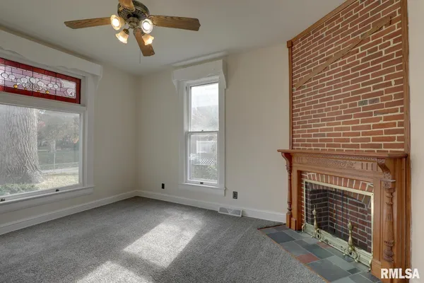 $189,000 | 400 South 16th Street, Quincy, IL 62301