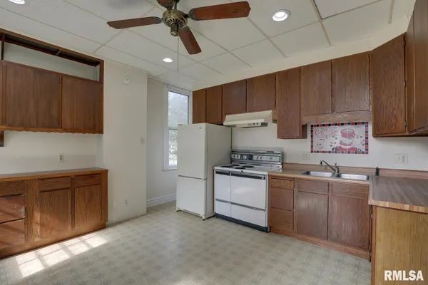$189,000 | 400 South 16th Street, Quincy, IL 62301