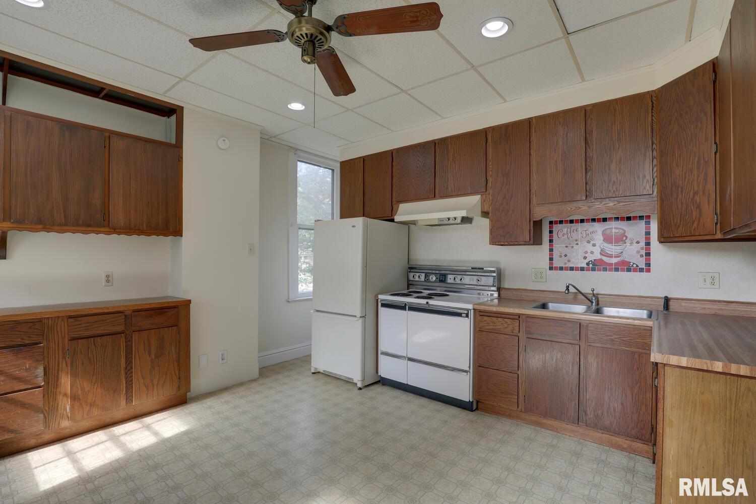 400 South 16th Street Quincy, IL 62301 - Photo 4 of 8