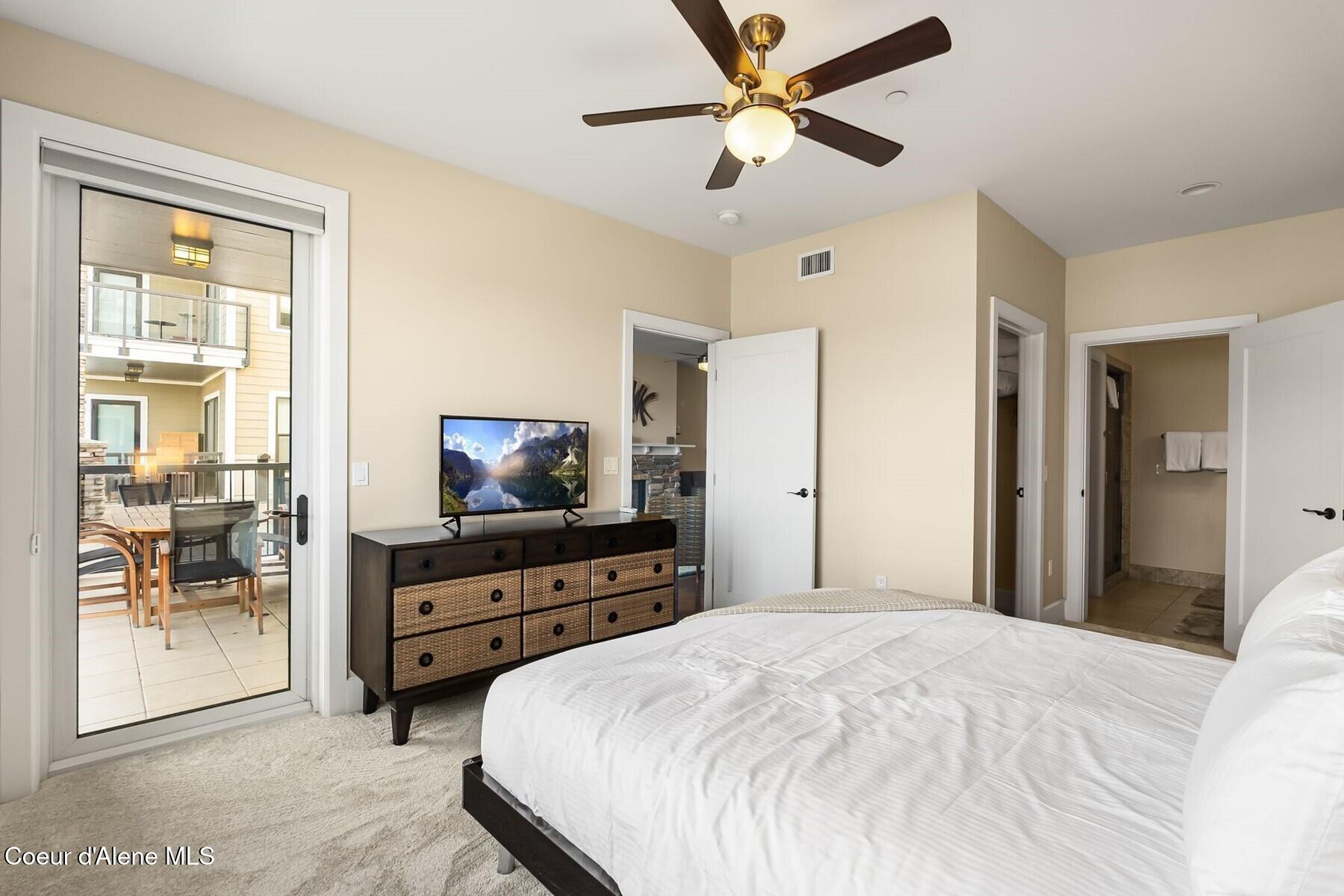 412 Sandpoint Avenue, Unit 131 Sandpoint, ID 83864 - Photo 17 of 37 Master Suite