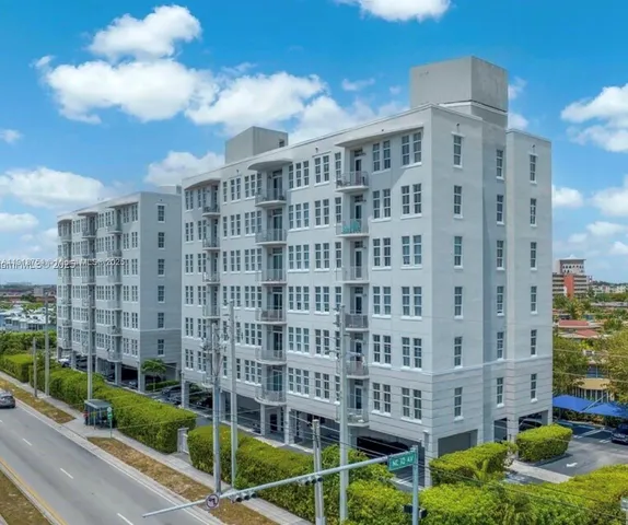 $380,000 | 1791 Northeast Miami Gardens Drive, Unit E502, Miami, FL 33179