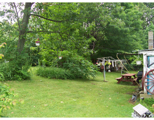 1042 Templeton Road Athol, MA 01331 - Photo 2 of 2