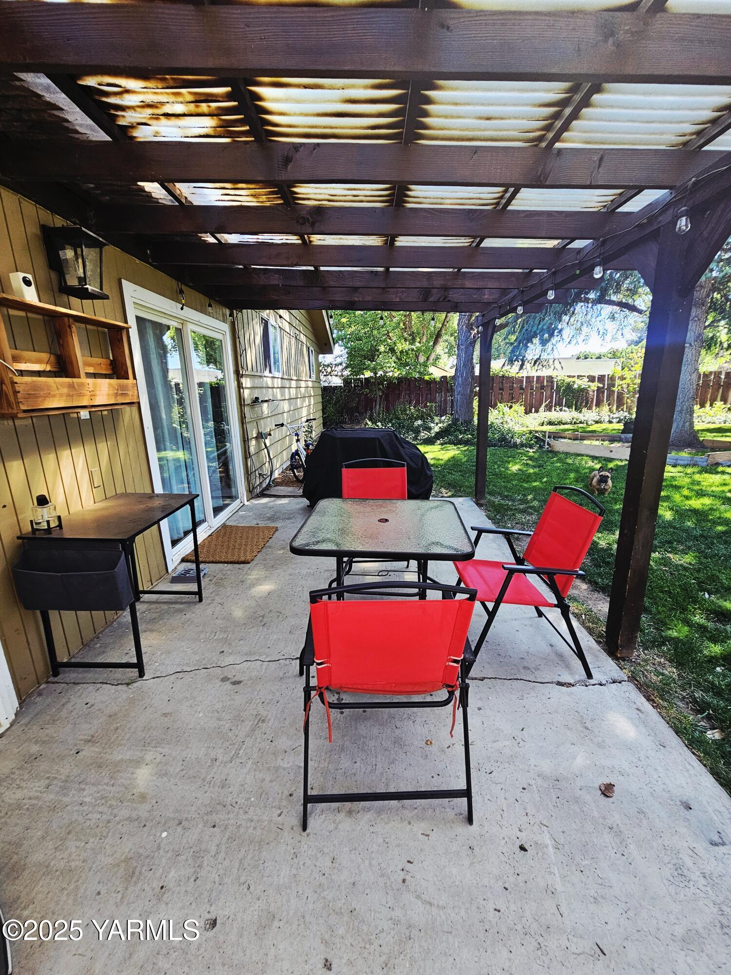 1118 South 44th Avenue Yakima, WA 98908 - Photo 9 of 29 Pergola