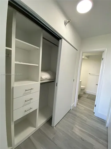 $3,400 | 20515 East Country Club Drive, Unit 549, Aventura, FL 33180