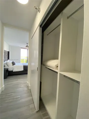 $3,400 | 20515 East Country Club Drive, Unit 549, Aventura, FL 33180