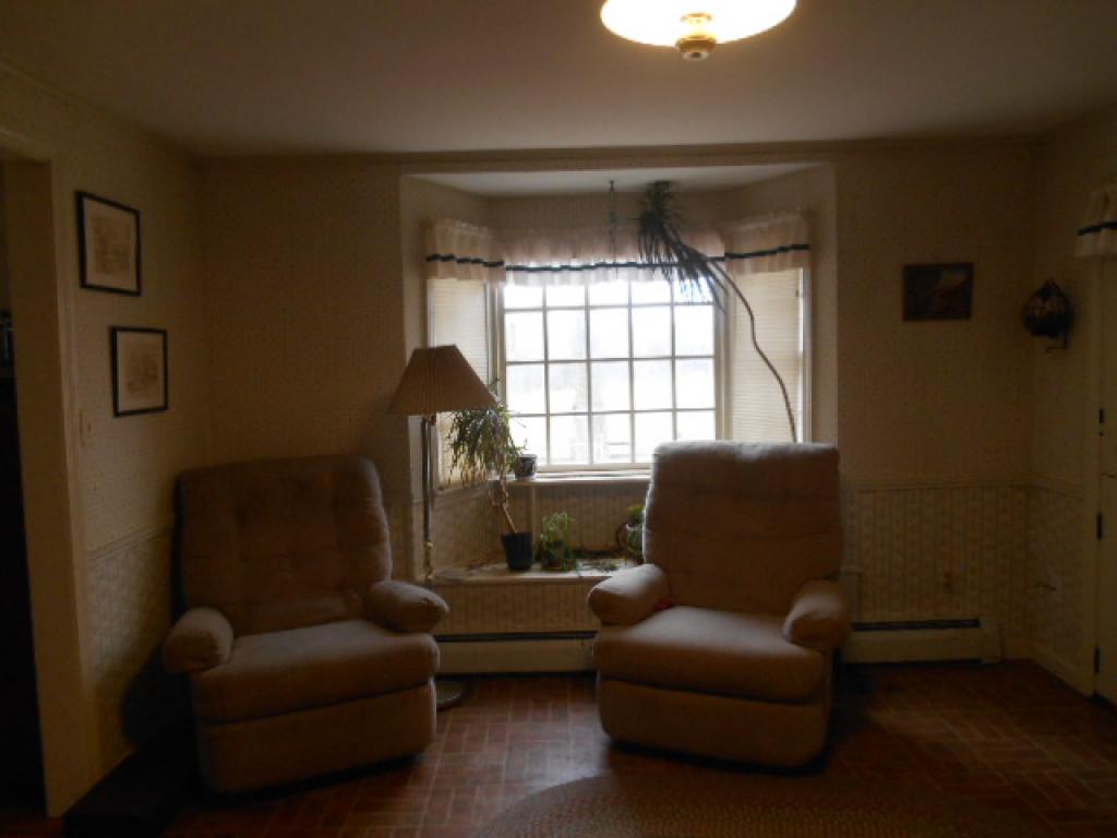25 Anita Street Rochester, NH 03867 - Photo 3 of 16