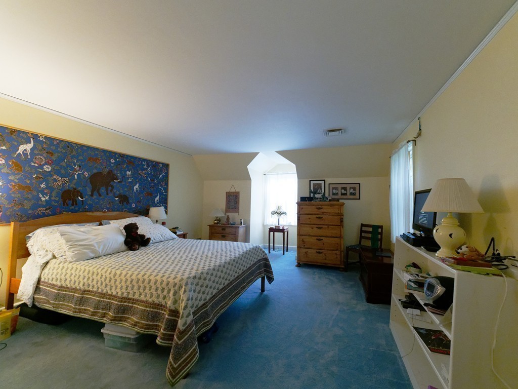 21 Shady Hill Road Newton, MA 02461 - Photo 6 of 10 Gallery Image 6