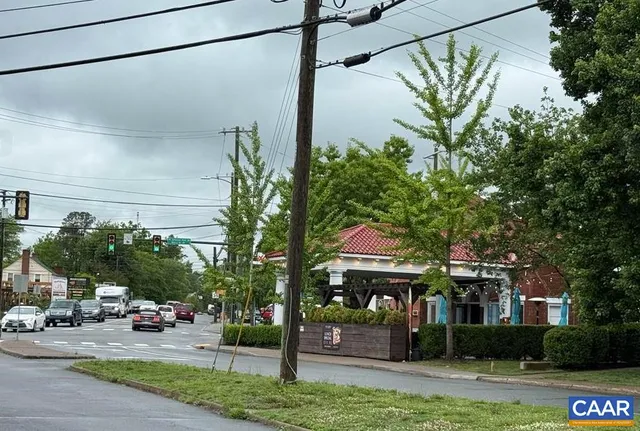 $4,000 | 2108 Jefferson Park Avenue, Unit A, Charlottesville, VA 22903