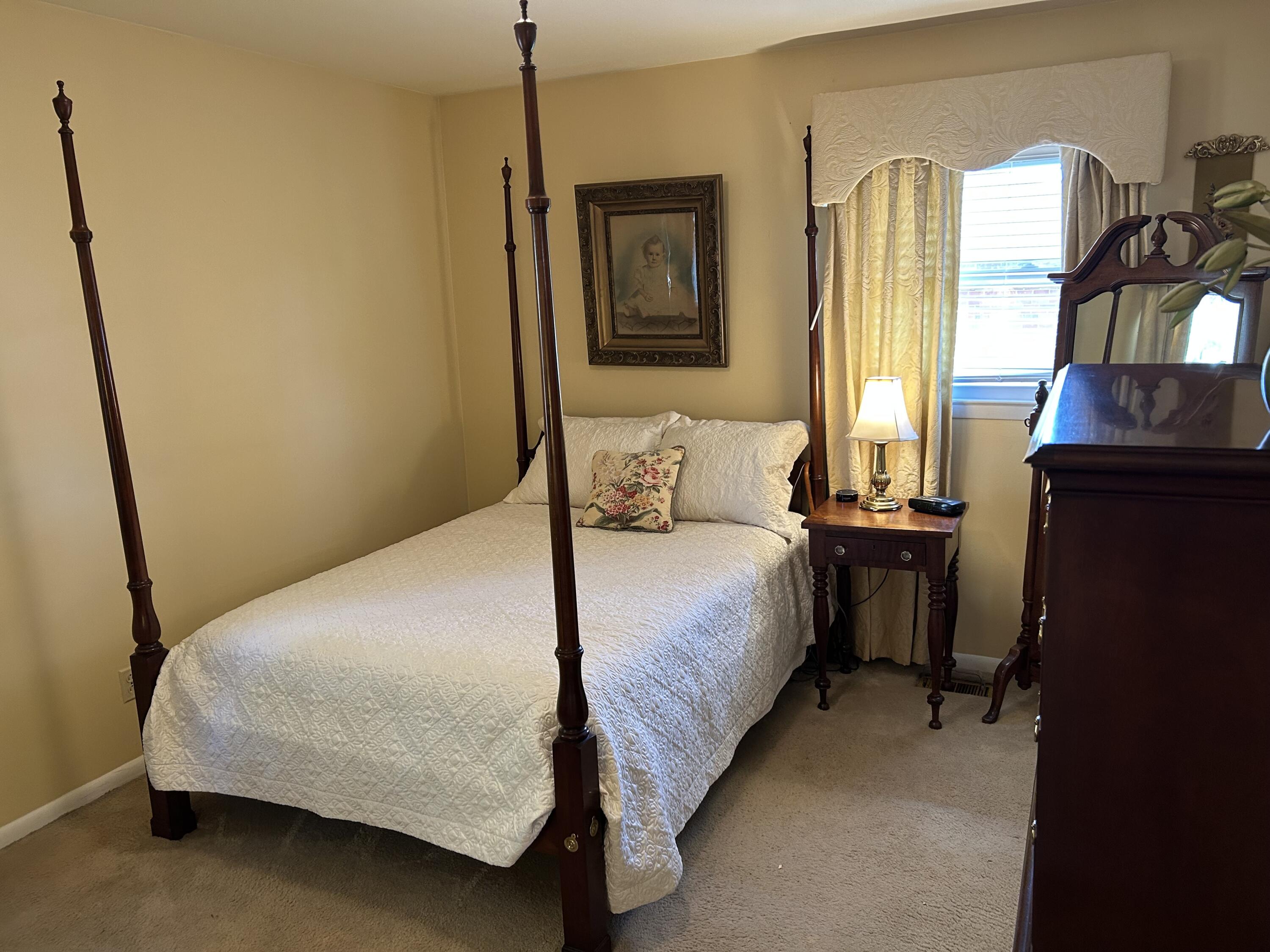 1625 Raleigh Road Lexington, KY 40505 - Photo 18 of 26 IMG_1458