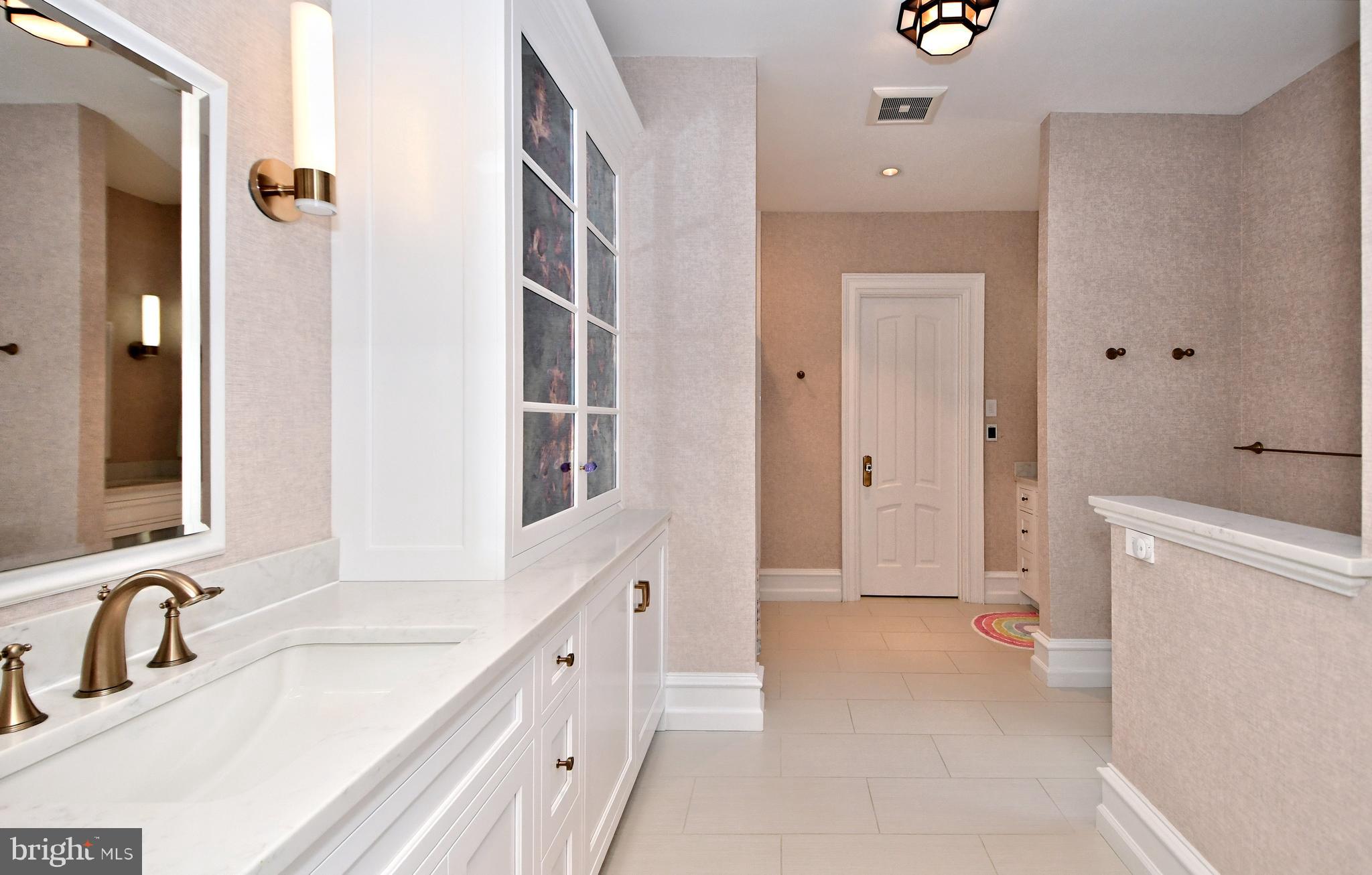 5 Knowles Creek Road New Hope, PA 18938 - Photo 118 of 150 Bedrooms 3 & 4 Jack & Jill Bath