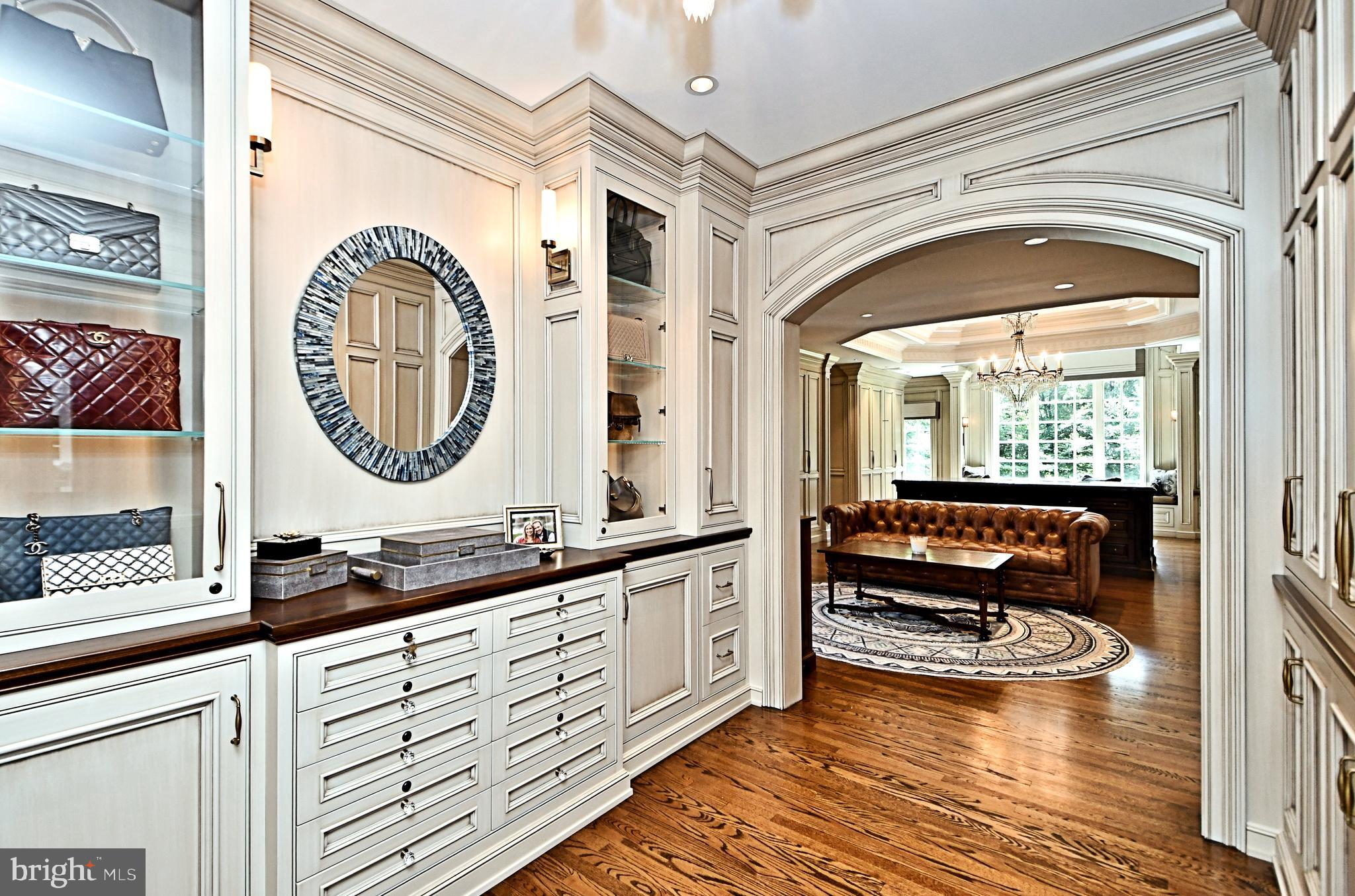 5 Knowles Creek Road New Hope, PA 18938 - Photo 85 of 150 Primary Closet Entry