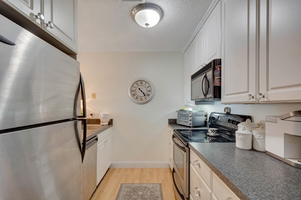 700 Shore Drive, Unit 3303 Fall River, MA 02721 - Photo 13 of 25