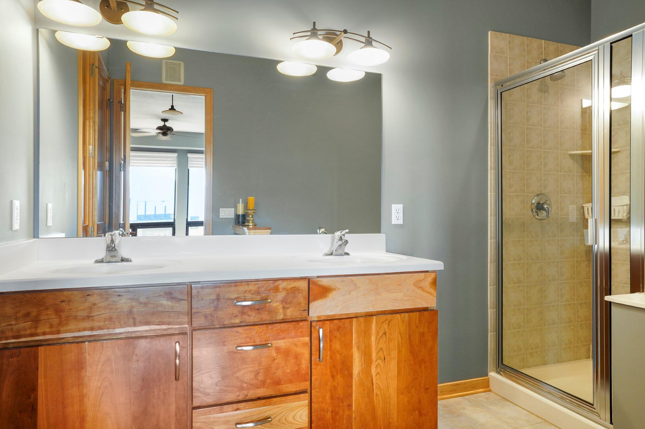 284 Spring Street, Unit 402 St. Paul, MN 55102 - Photo 22 of 46 Gallery Image 22
