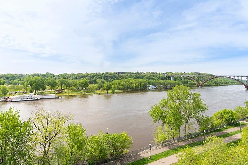 284 Spring Street, Unit 402 St. Paul, MN 55102 - Photo 29 of 46 Gallery Image 29
