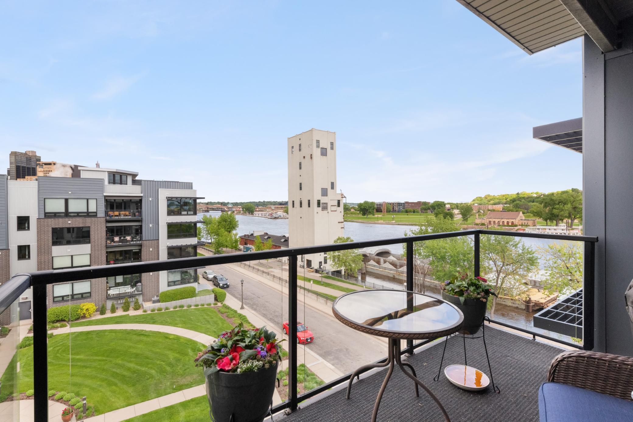 284 Spring Street, Unit 402 St. Paul, MN 55102 - Photo 6 of 46 Gallery Image 6