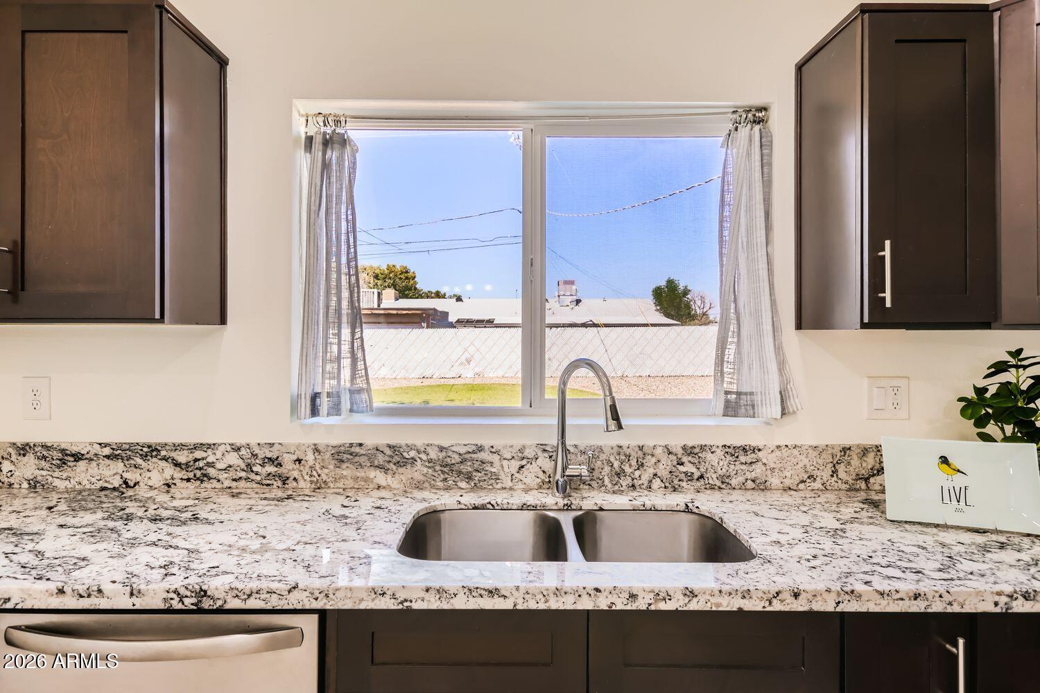 800 West Howe Street Tempe, AZ 85281 - Photo 17 of 59 Kitchen