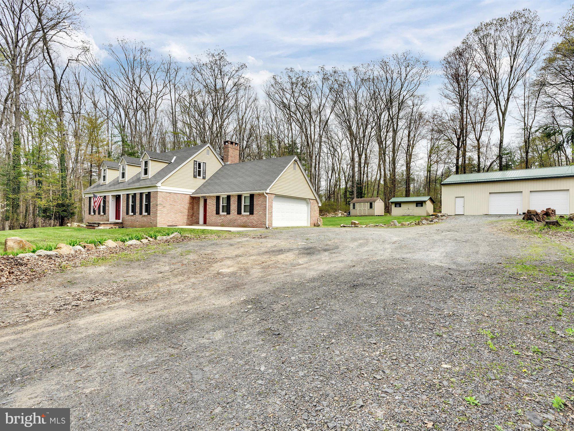1014 Summer Valley Road New Ringgold, PA 17960 - Photo 3 of 28 Gallery Image 3