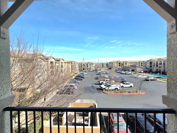 $305,109 | 1211 Whitney Ranch Parkway, Unit 1037, Rocklin, CA 95765
