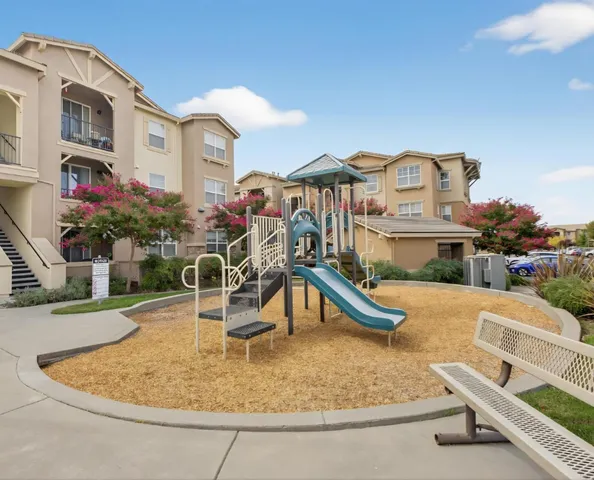 $295,000 | 1211 Whitney Ranch Parkway, Unit 1037, Rocklin, CA 95765