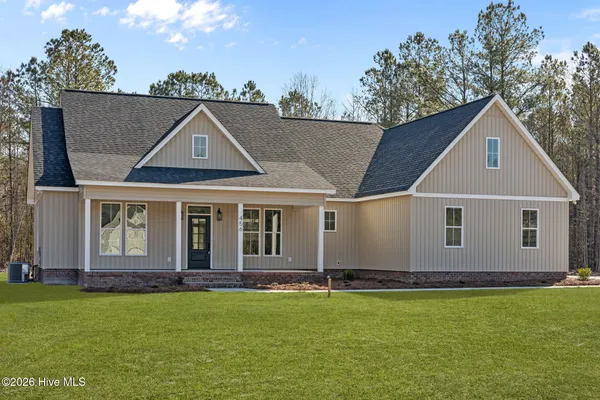 $458,600 | 456 Eagle Trace Drive, Blounts Creek, NC 27814