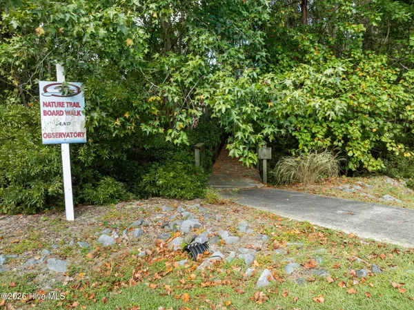 $458,600 | 456 Eagle Trace Drive, Blounts Creek, NC 27814