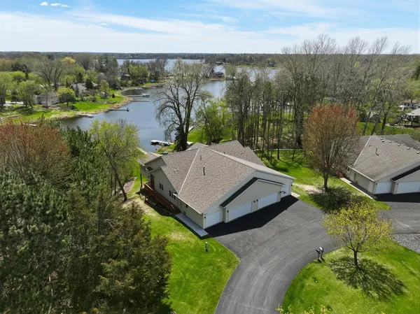 $414,900 | 13451 Pine View Lane, Lindstrom, MN 55045
