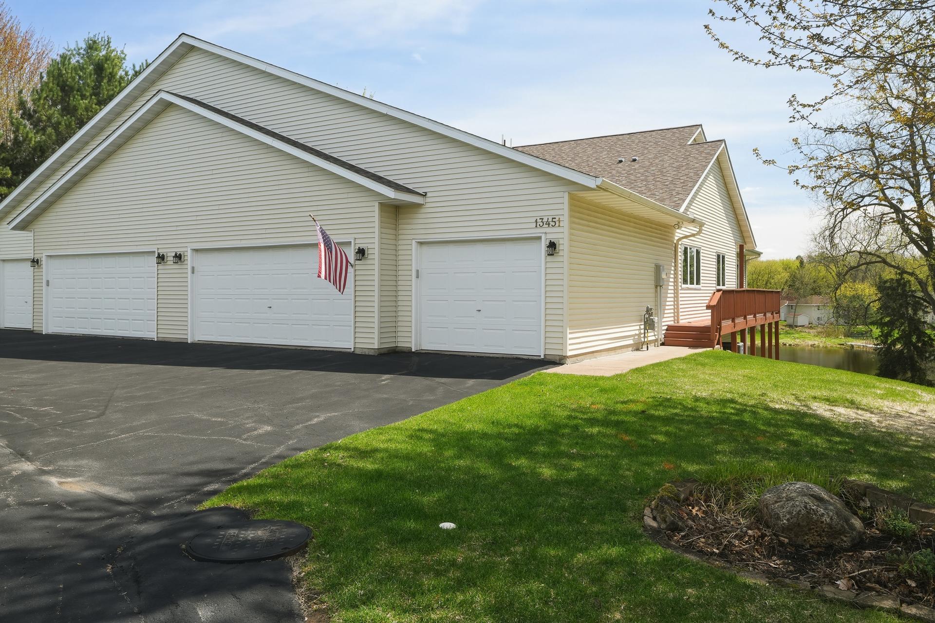 13451 Pine View Lane Lindstrom, MN 55045 - Photo 2 of 59
