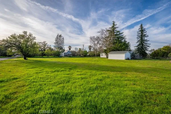 $389,900 | 550 Bayles Avenue, Red Bluff, CA 96080