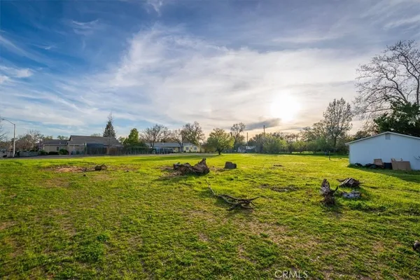 $389,900 | 550 Bayles Avenue, Red Bluff, CA 96080
