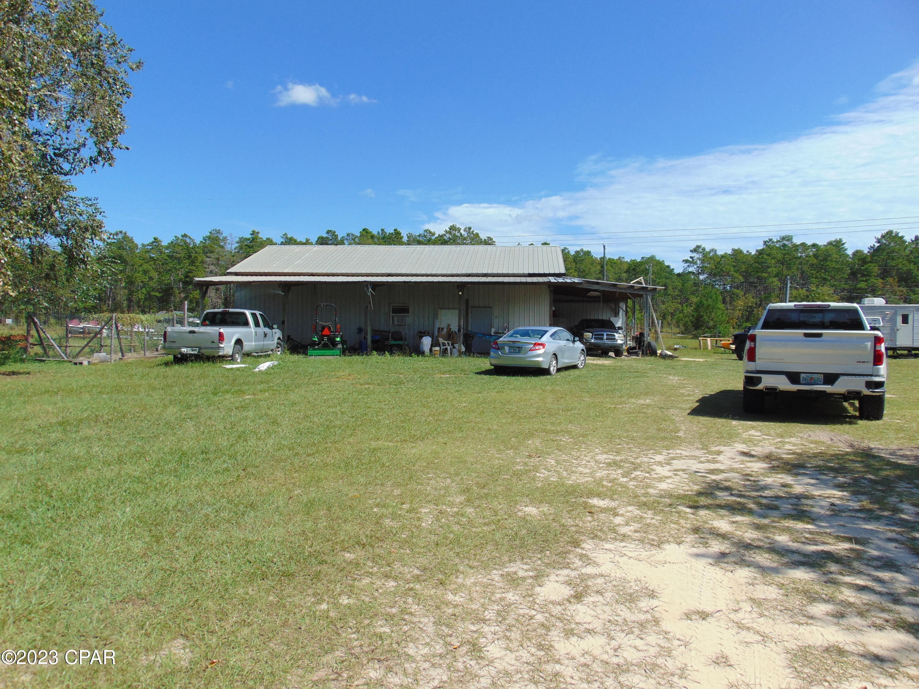 1305 Spikes Road Southport, FL 32409 - Photo 17 of 27 Gallery Image 17