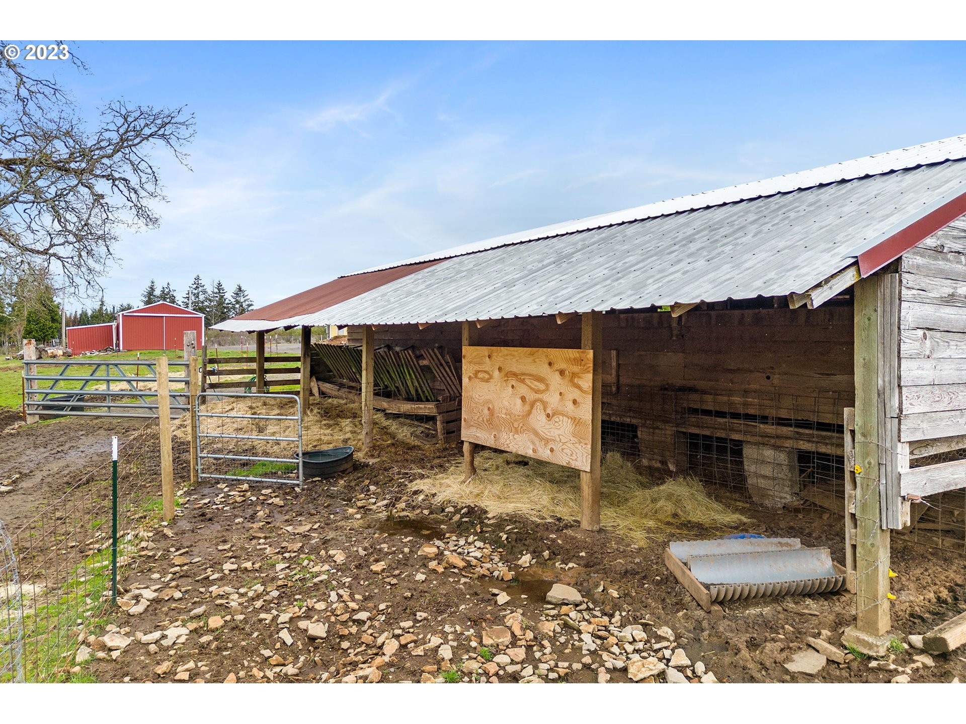 15750 South Pierce Road Molalla, OR 97038 - Photo 12 of 48 Coop