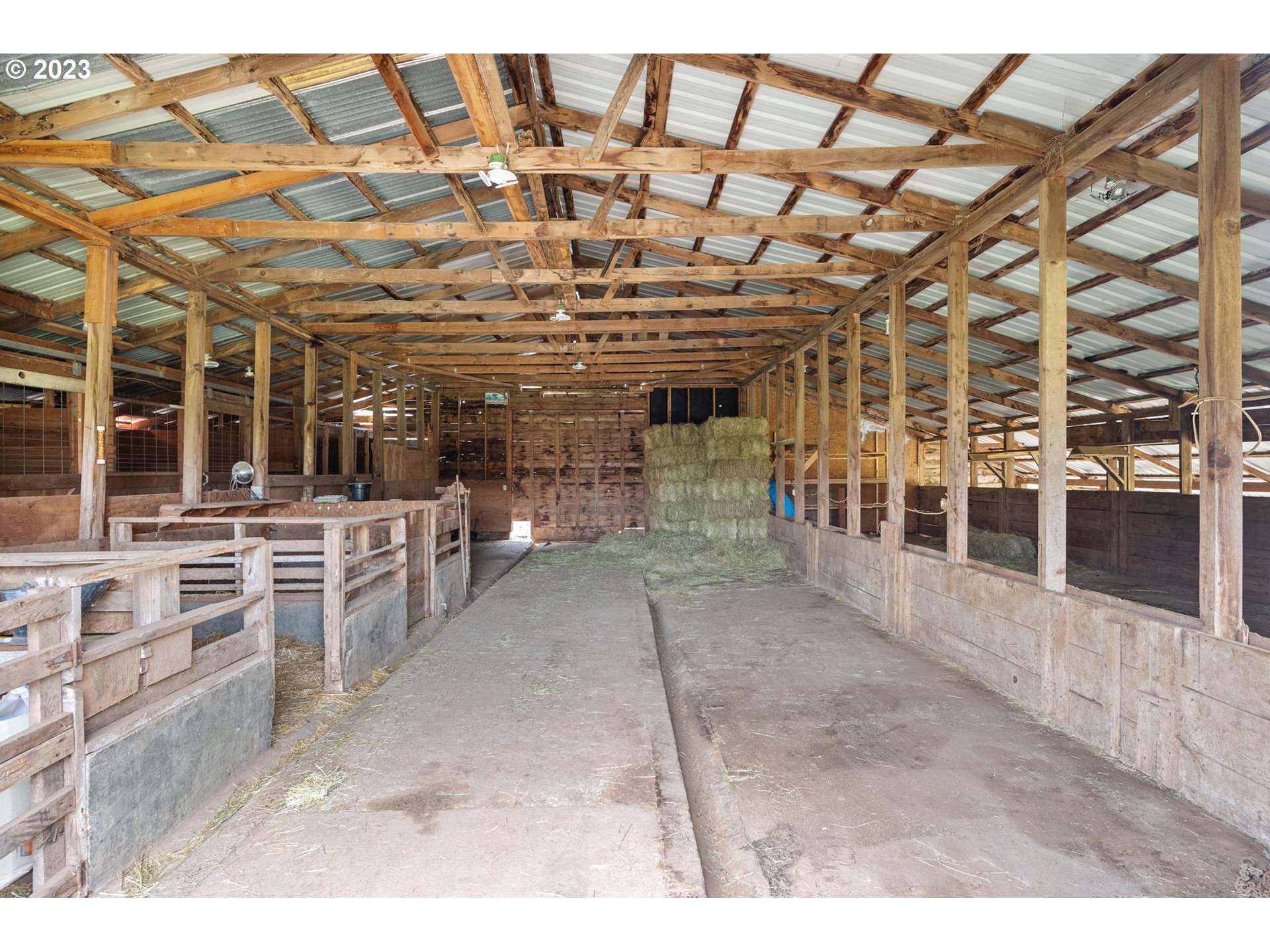 15750 South Pierce Road Molalla, OR 97038 - Photo 10 of 48 Barn