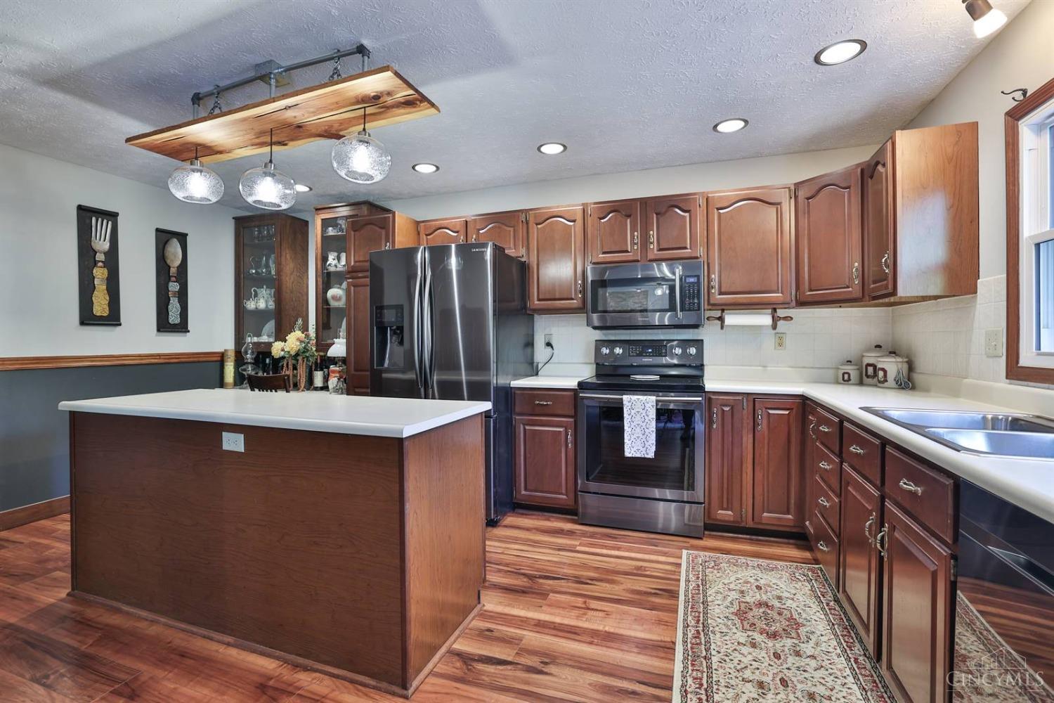 6045 Hursh Road Middletown, OH 45042 - Photo 11 of 51 Gallery Image 11