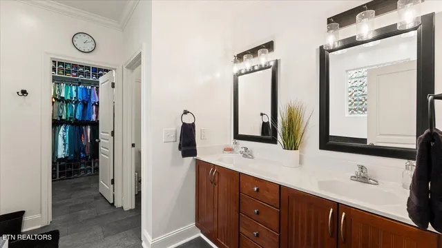 $1,000,000 | 1809 Cascade Falls Lane, Knoxville, TN 37931