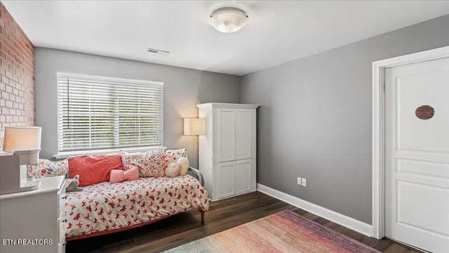 $1,000,000 | 1809 Cascade Falls Lane, Knoxville, TN 37931