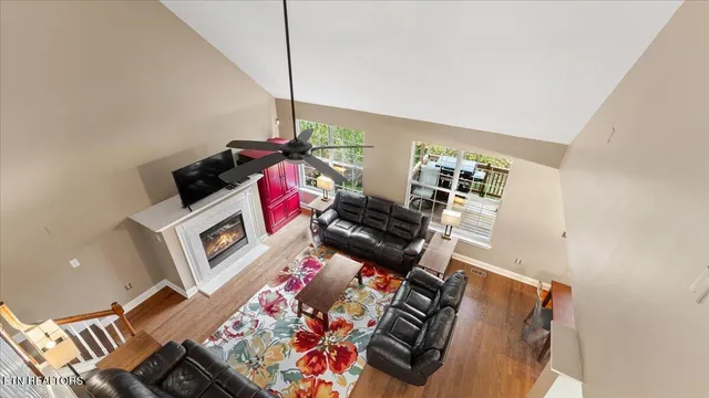 $1,000,000 | 1809 Cascade Falls Lane, Knoxville, TN 37931