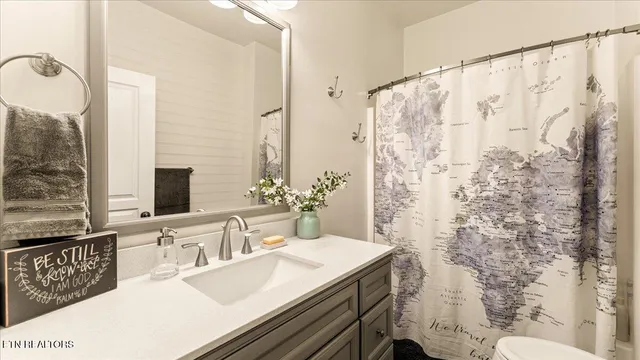 $1,000,000 | 1809 Cascade Falls Lane, Knoxville, TN 37931