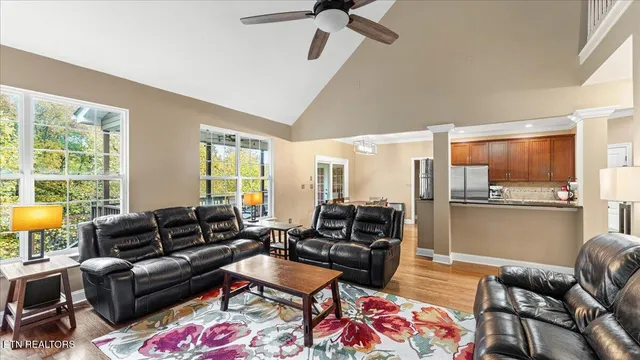 $1,000,000 | 1809 Cascade Falls Lane, Knoxville, TN 37931