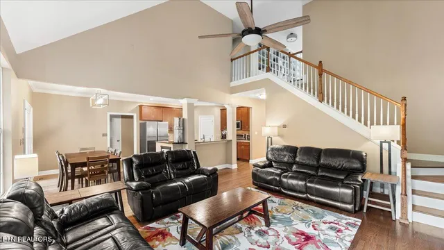 $1,000,000 | 1809 Cascade Falls Lane, Knoxville, TN 37931