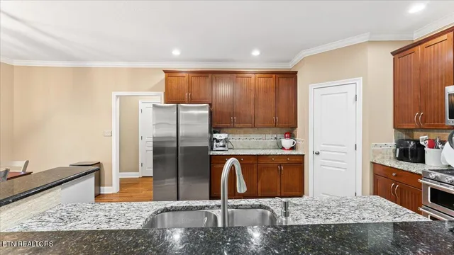 $1,000,000 | 1809 Cascade Falls Lane, Knoxville, TN 37931