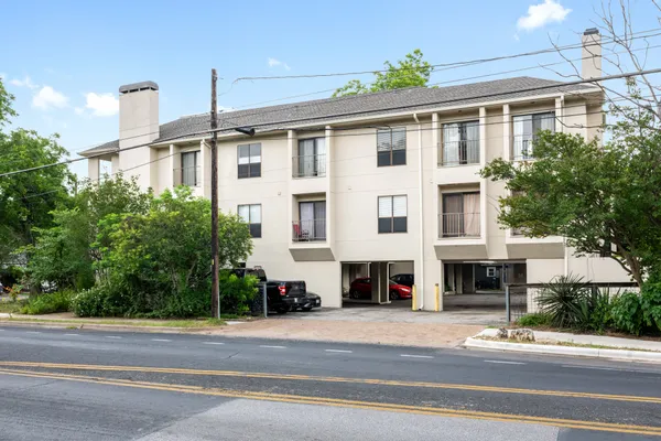 $390,000 | 409 East 38th Street, Unit 101, Austin, TX 78705