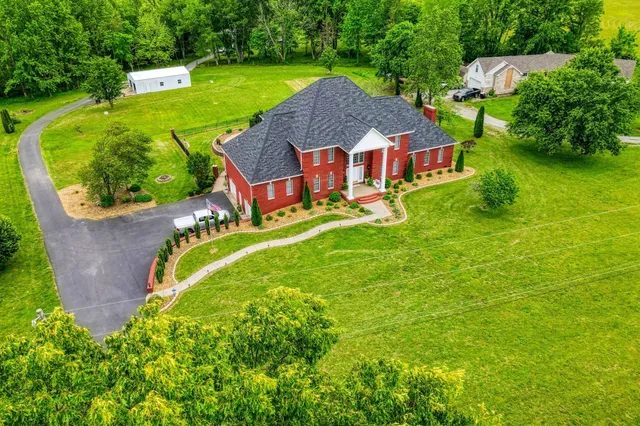 $1,199,900 | 2025 Grandview Drive, Greenbrier, TN 37073