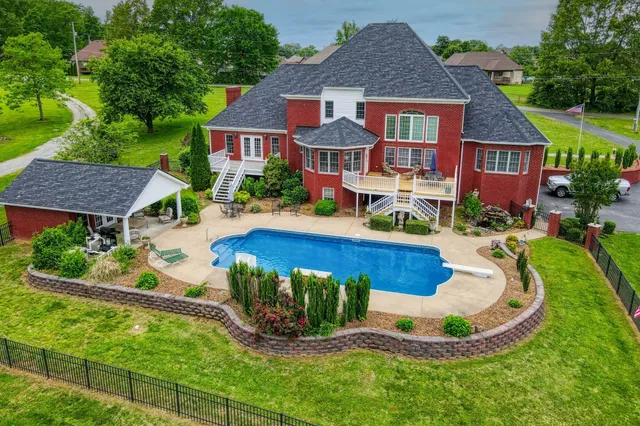 $1,199,900 | 2025 Grandview Drive, Greenbrier, TN 37073
