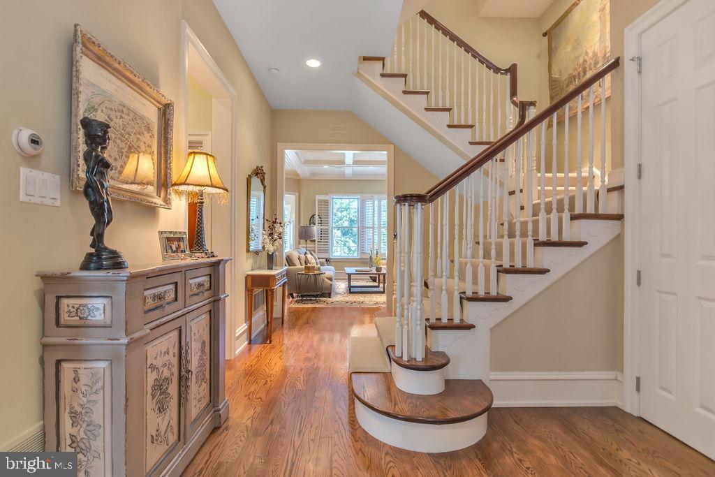 4 Wicklow Court Wayne, PA 19087 - Photo 2 of 21 Gallery Image 2