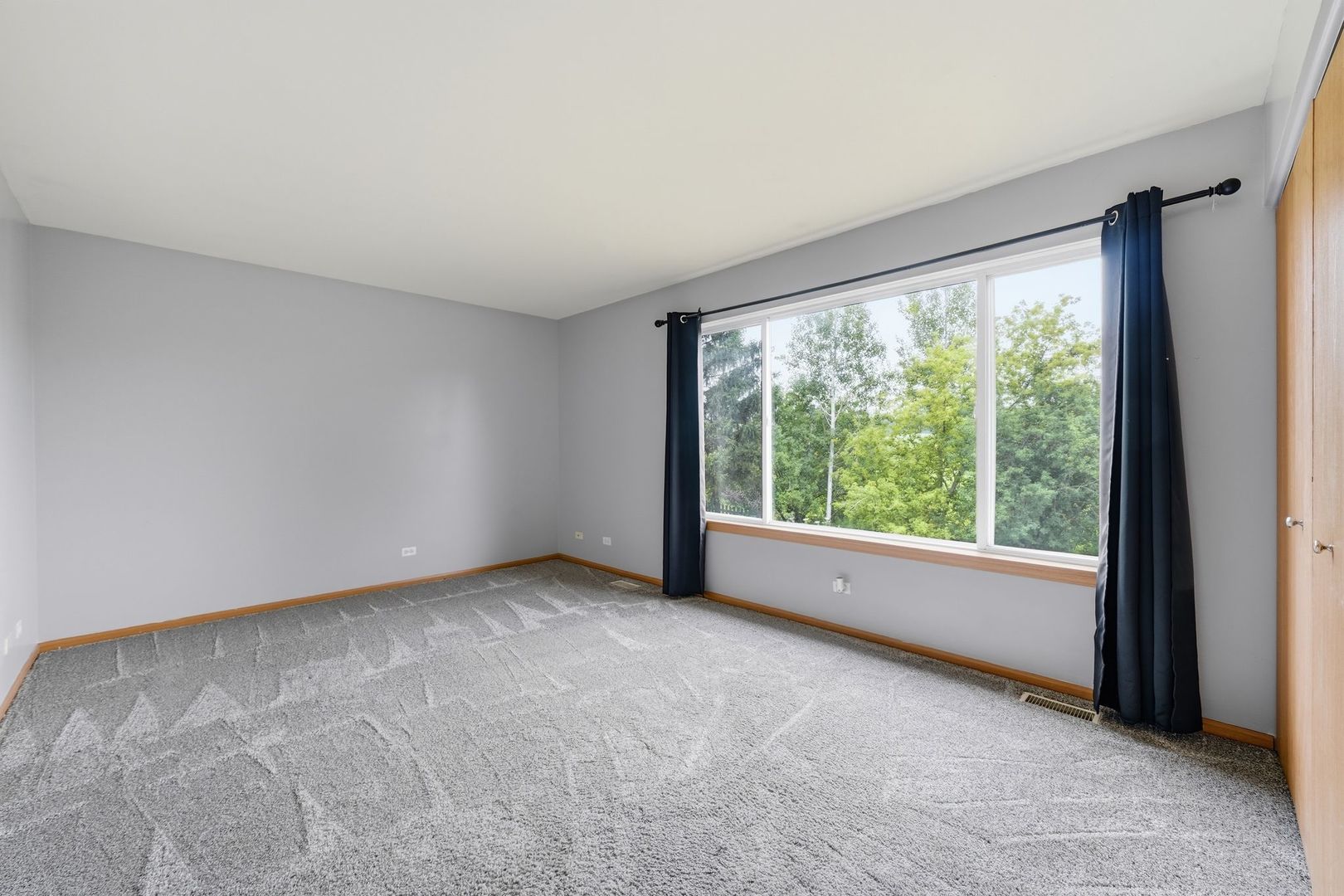 633 Indian Trail Road Antioch, IL 60002 - Photo 17 of 33 Gallery Image 17